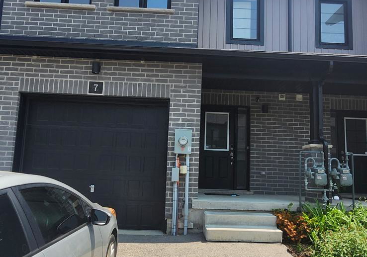 160-stanley-street-norfolk-ontario-x12196038