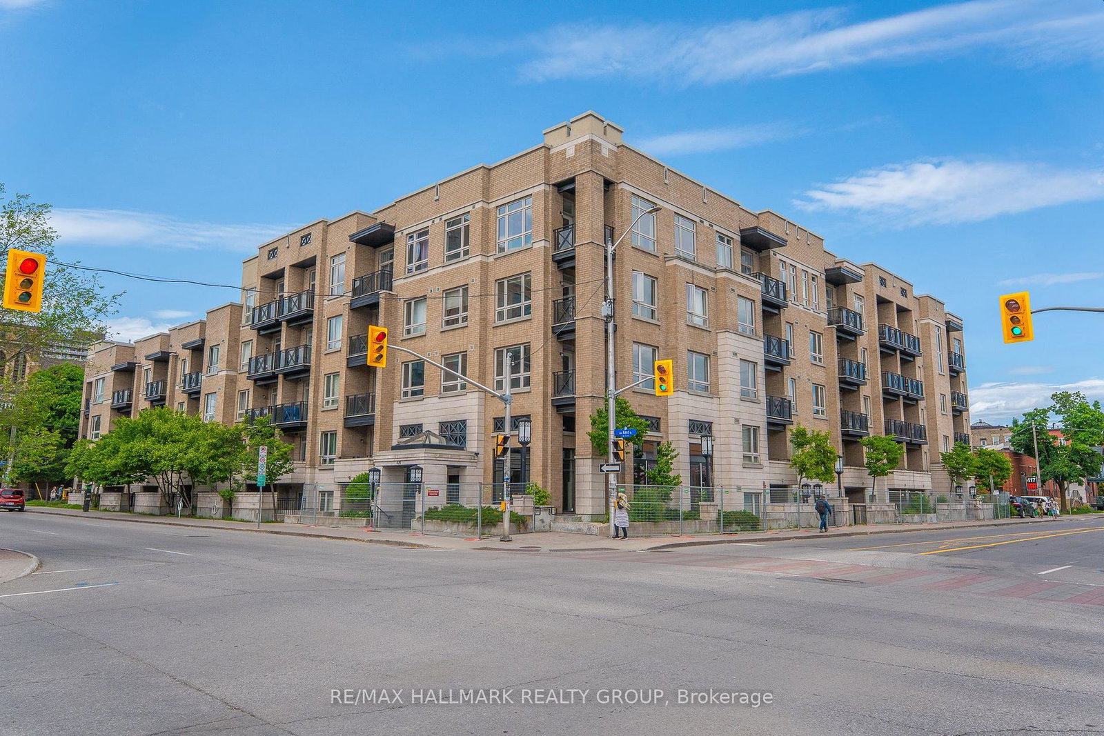 429-kent-street-ottawa-ontario-x12196047