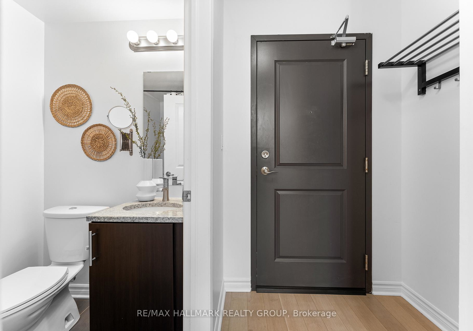 429-kent-street-ottawa-ontario-x12196047