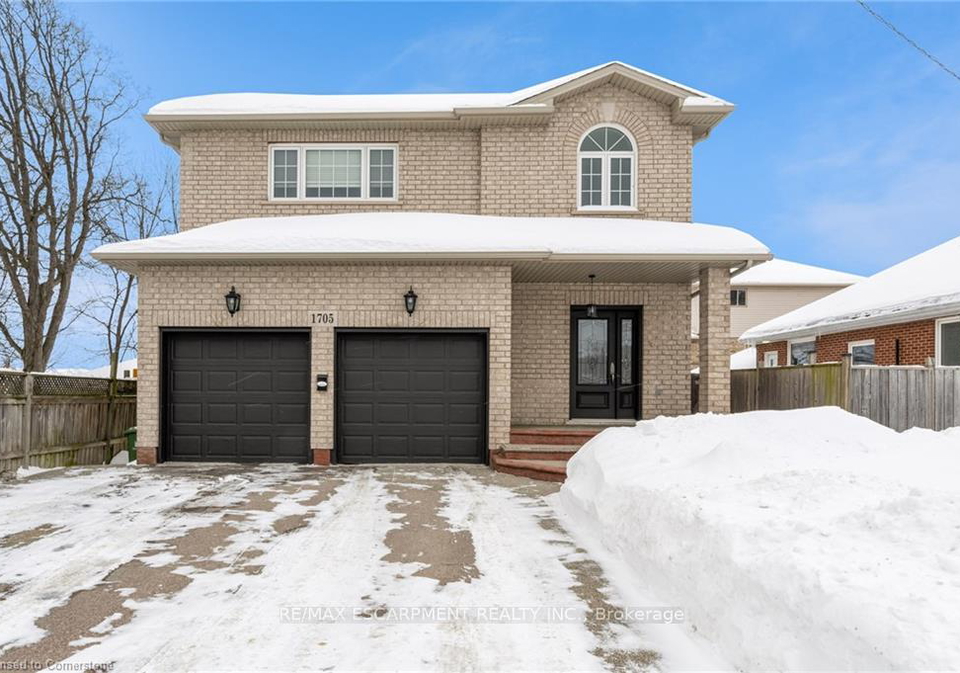 1705-upper-wellington-street-hamilton-ontario-x12196156