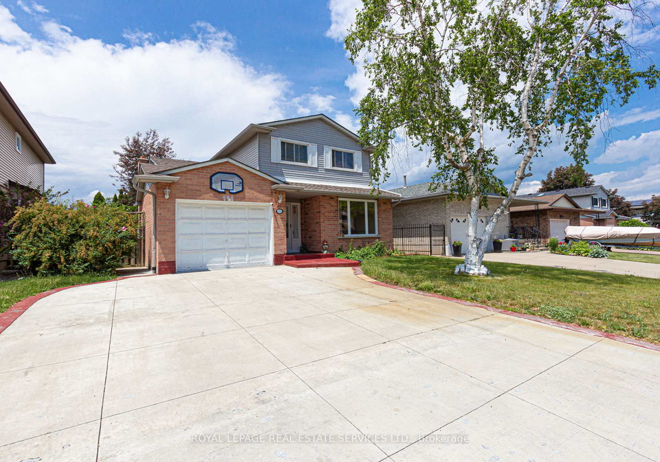111-strawberry-drive-hamilton-ontario-x12196157