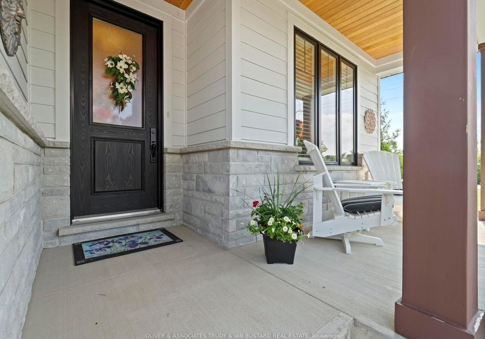 1-creek-side-place-lambton-shores-ontario-x12196158