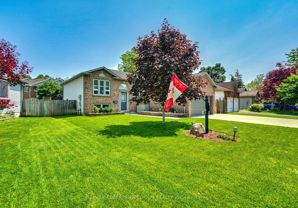 12-woodside-square-pelham-ontario-x12196454
