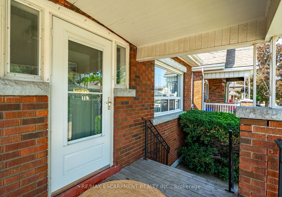 75-barons-avenue-n-hamilton-ontario-x12196573