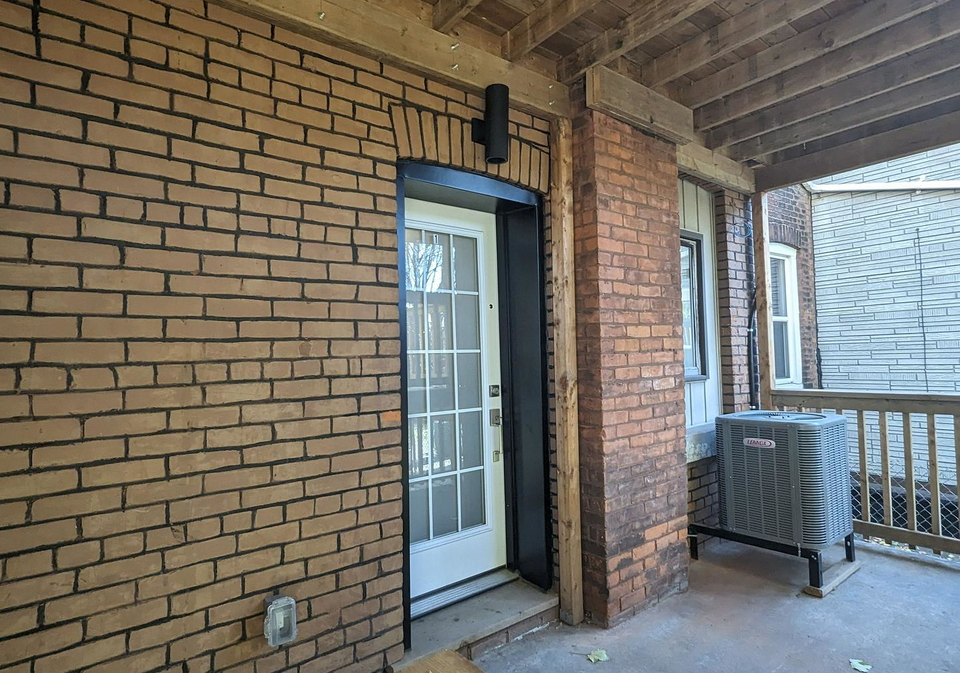 333-emerald-street-n-hamilton-ontario-x12196687