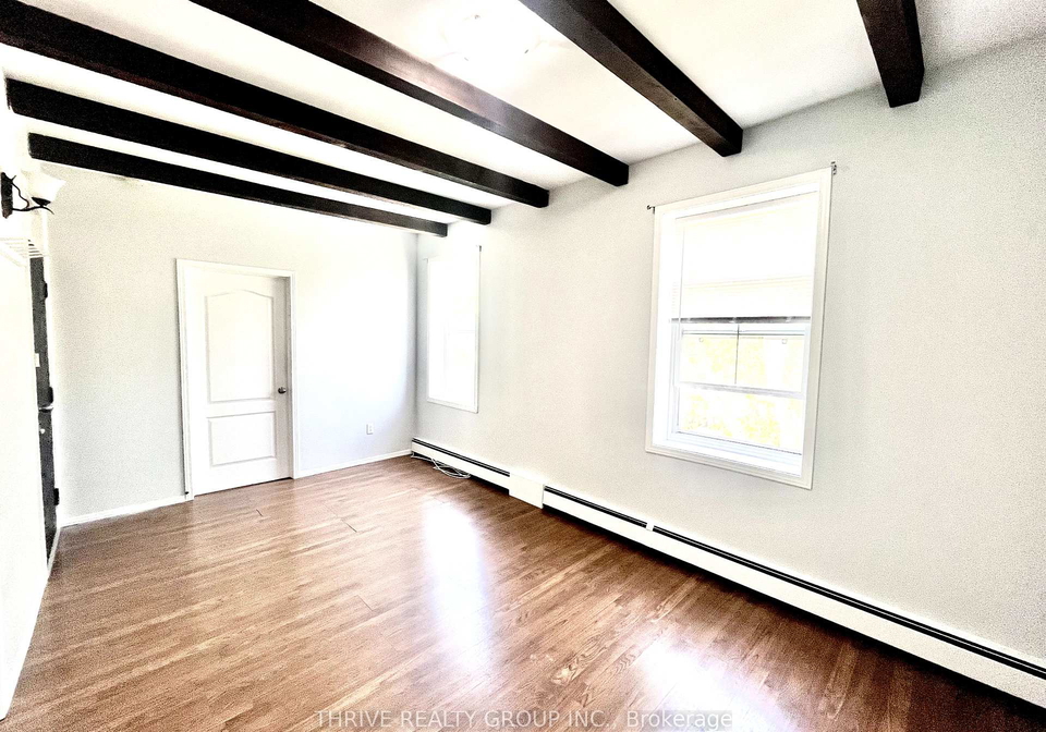 1-waverley-place-london-east-ontario-x12196862