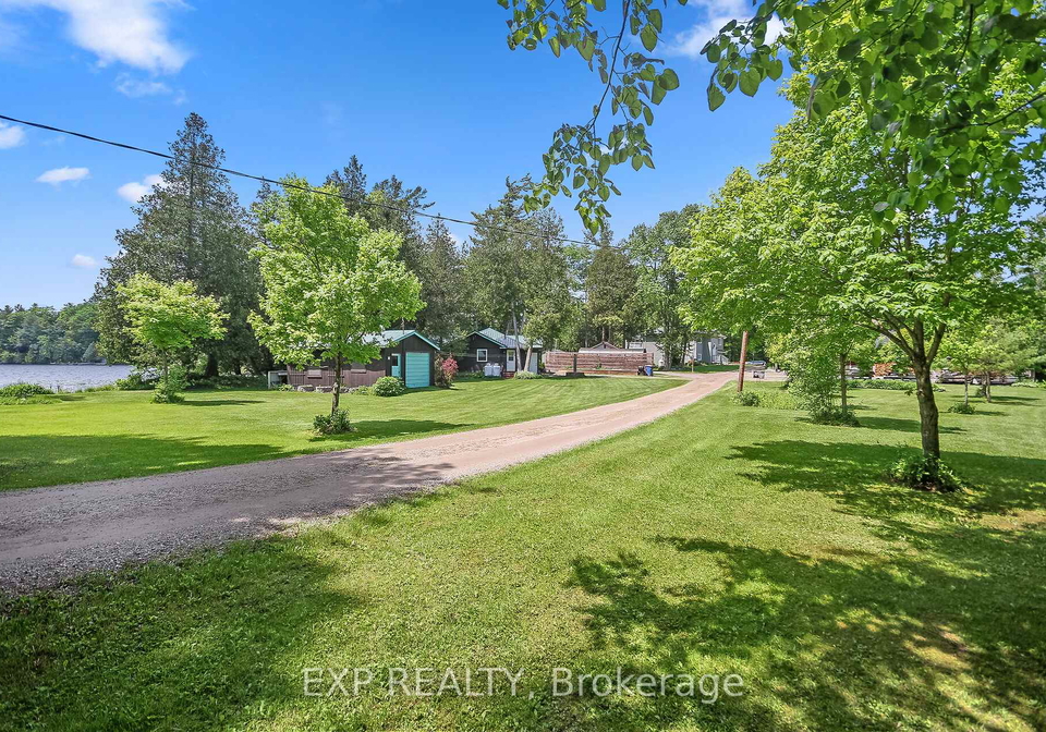12-lb5-road-rideau-lakes-ontario-x12197252