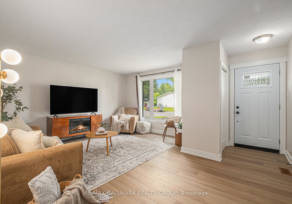 1360-metz-cres-crescent-ottawa-ontario-x12197289