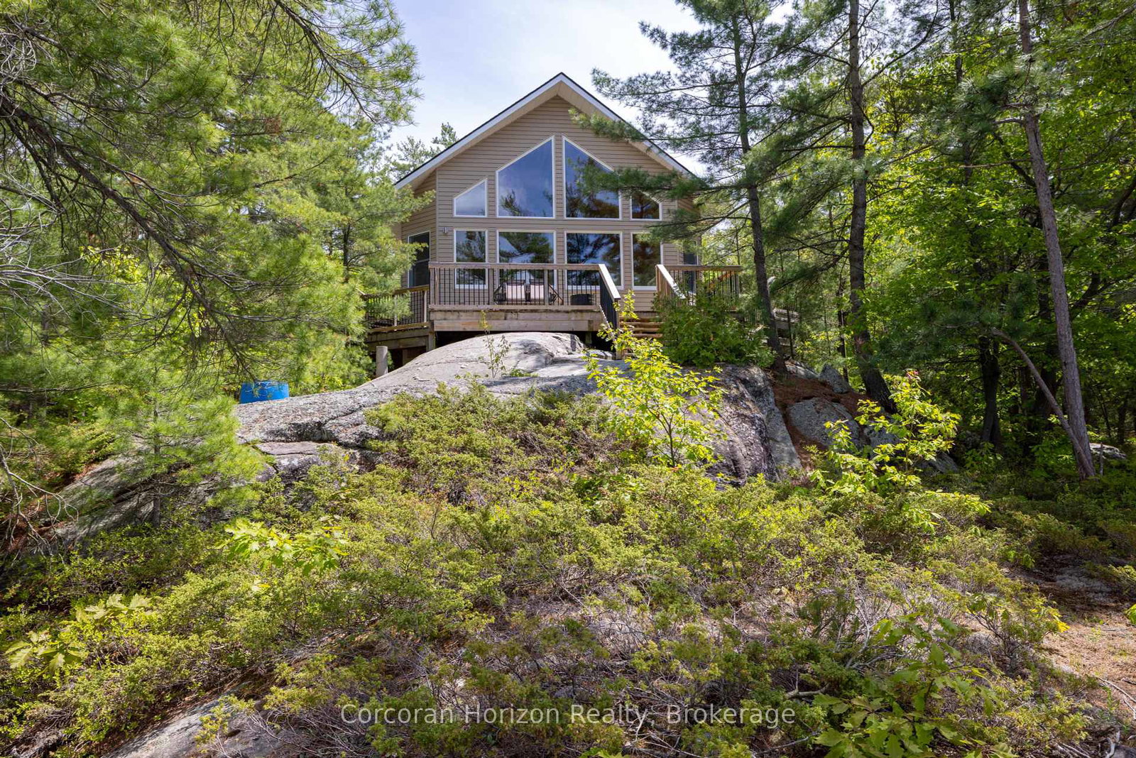 pt-island-45-in-six-mile-lake-georgian-bay-ontario-x12197959