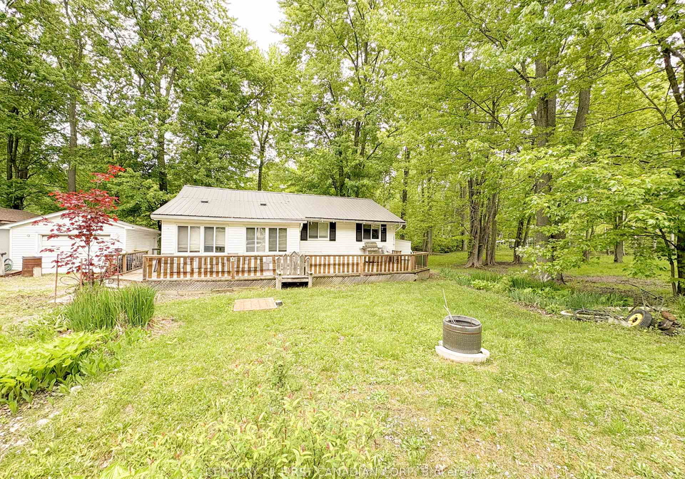 6096-birch-lane-lambton-shores-ontario-x12198134