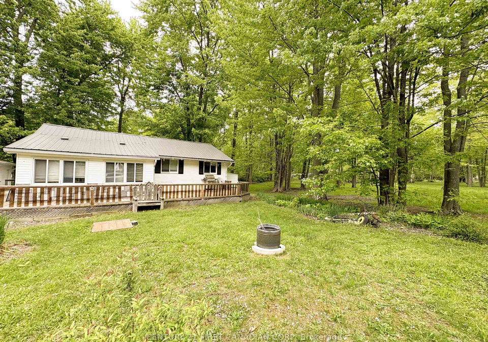 6096-birch-lane-lambton-shores-ontario-x12198134