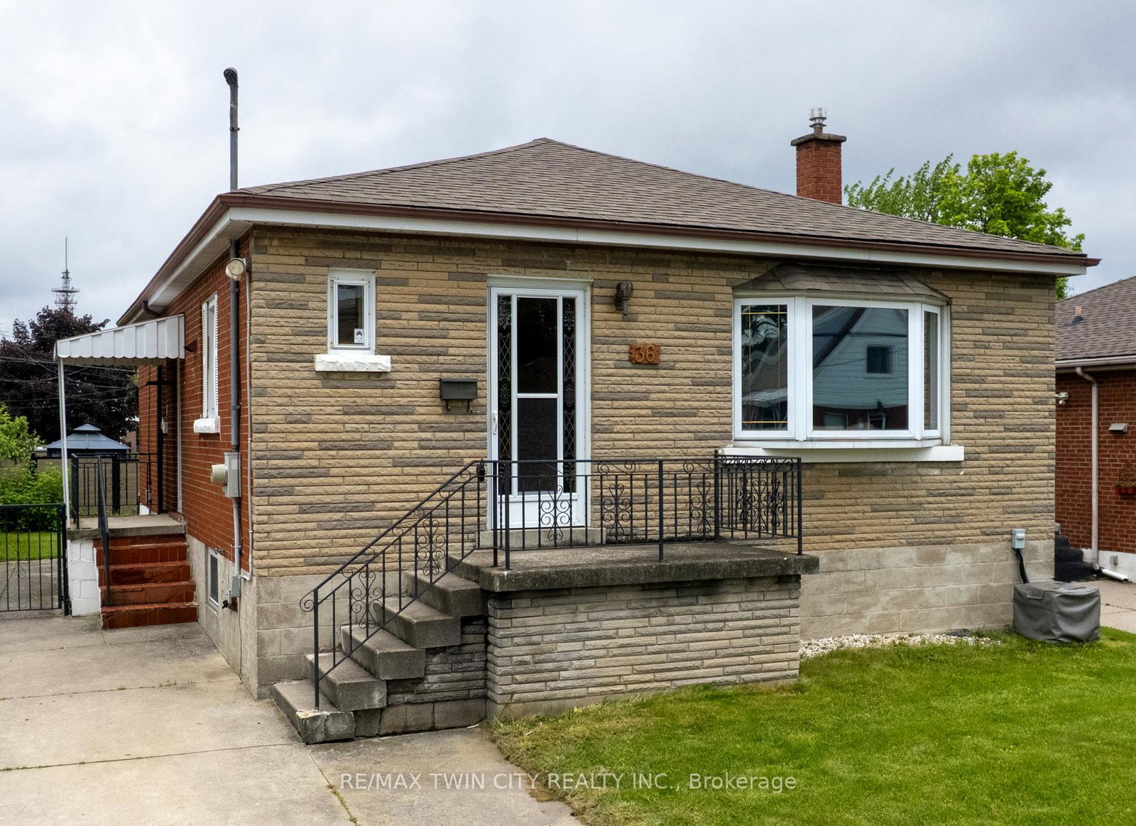 36-shadyside-avenue-hamilton-ontario-x12198734