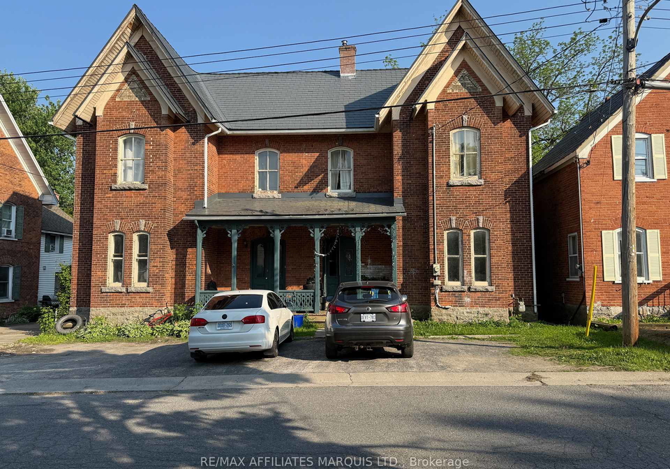 11-first-street-south-dundas-ontario-x12198769