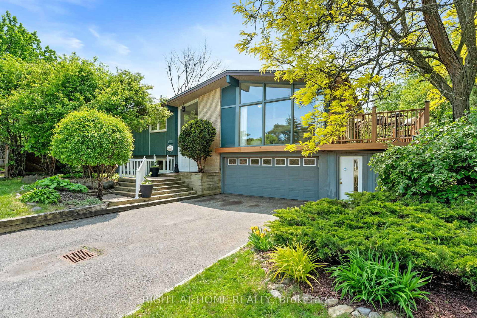 690-coronation-avenue-ottawa-ontario-x12198977