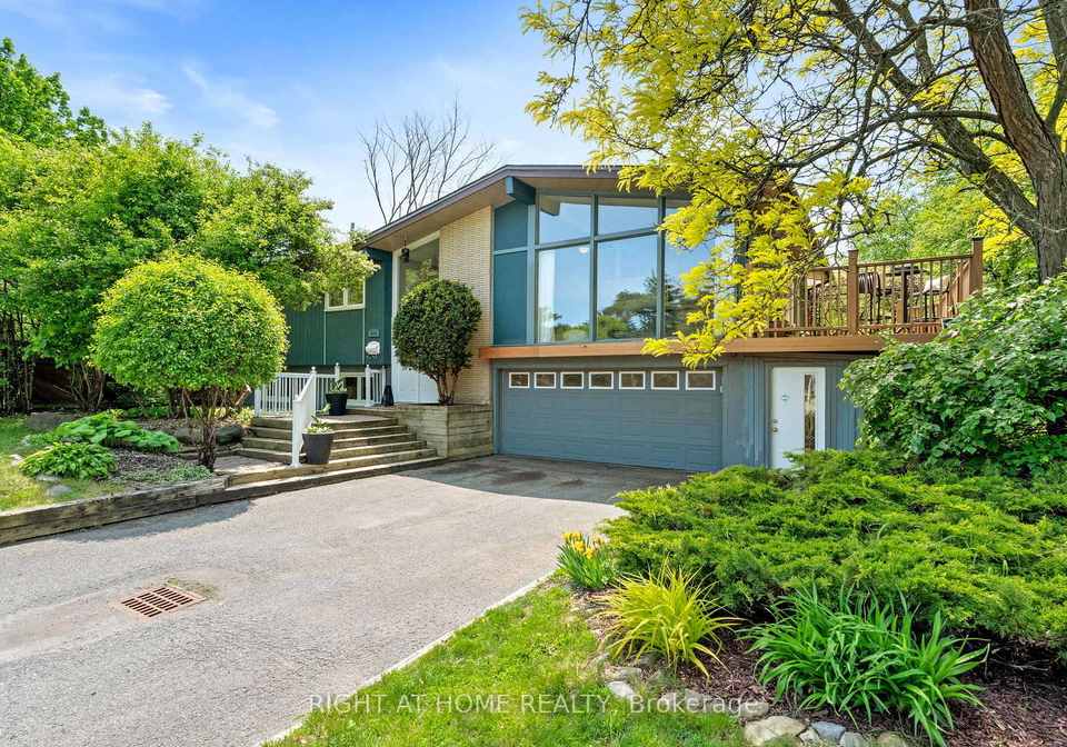 690-coronation-avenue-ottawa-ontario-x12198977