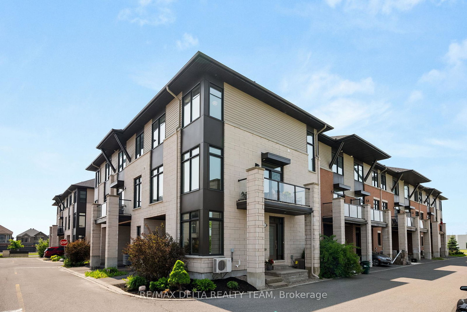 529-chaperal-private-ottawa-ontario-x12199147