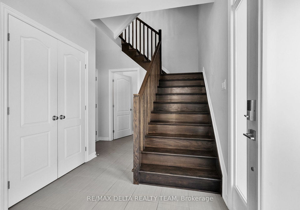 529-chaperal-private-ottawa-ontario-x12199147