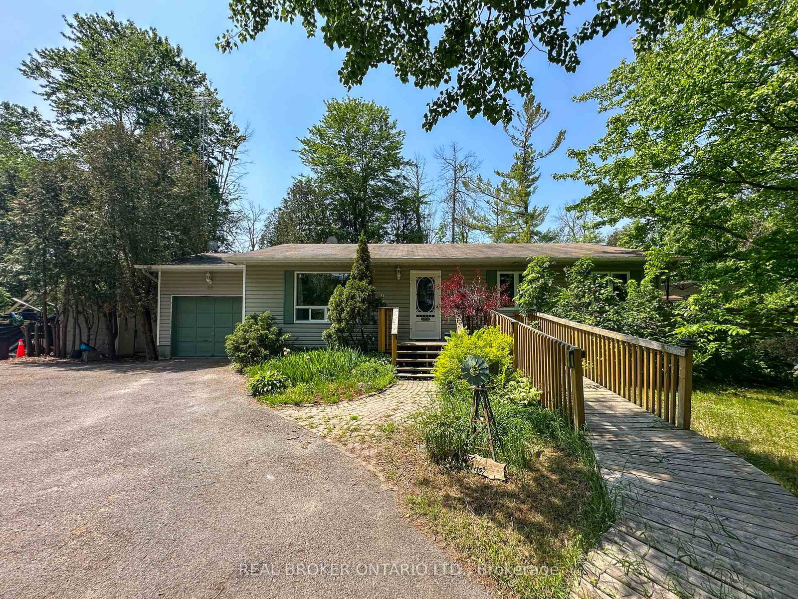 30-kingfisher-crescent-north-grenville-ontario-x12199236