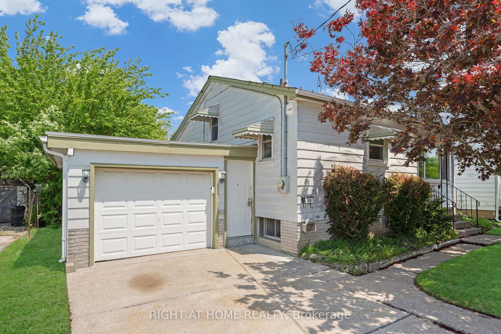 38-kinsey-street-st-catharines-ontario-x12199355