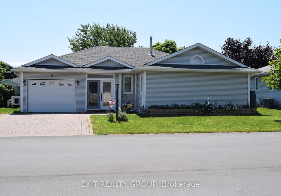 9-empire-boulevard-prince-edward-county-ontario-x12199360