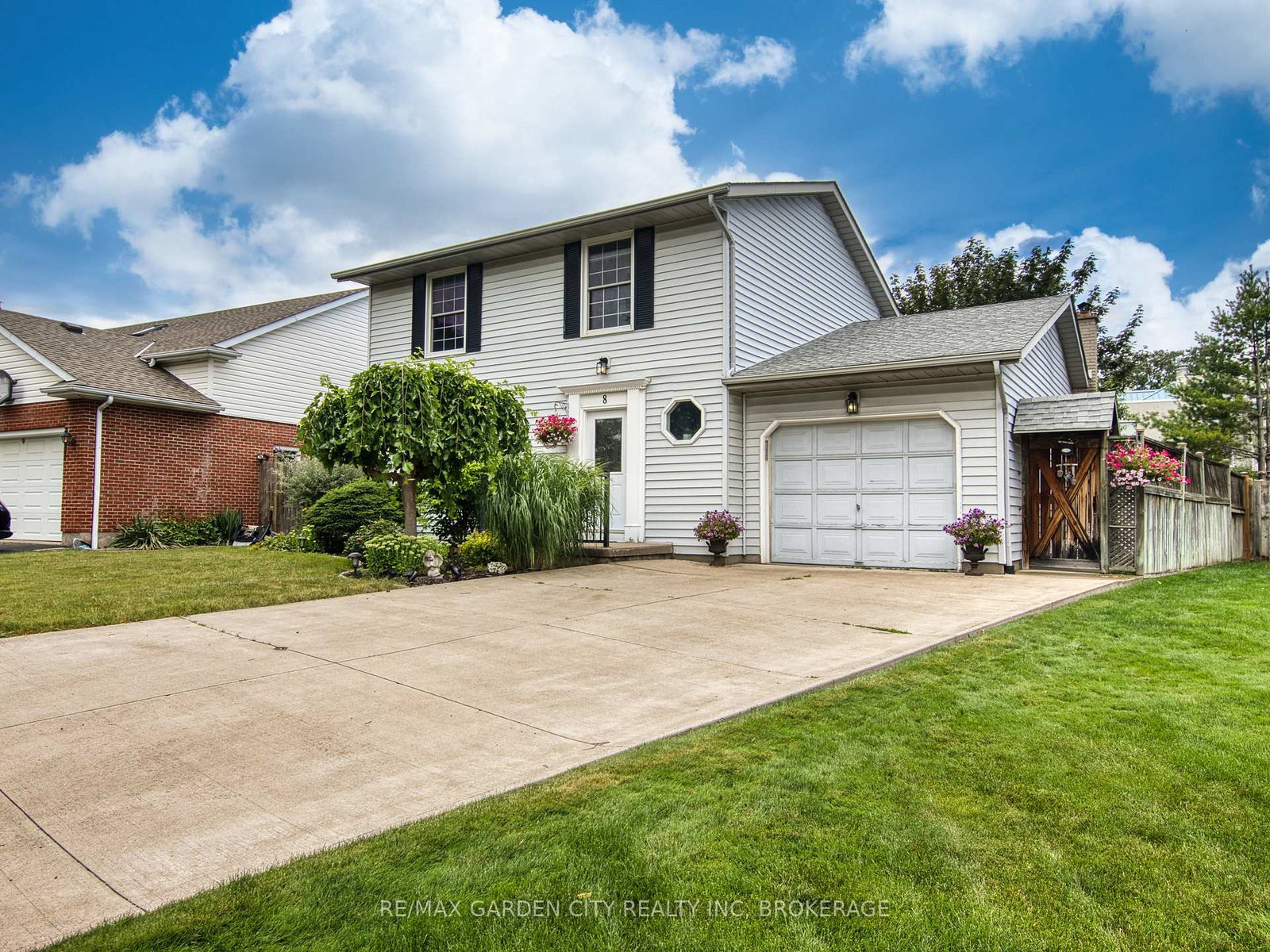 8-bolger-drive-st-catharines-ontario-x12199536