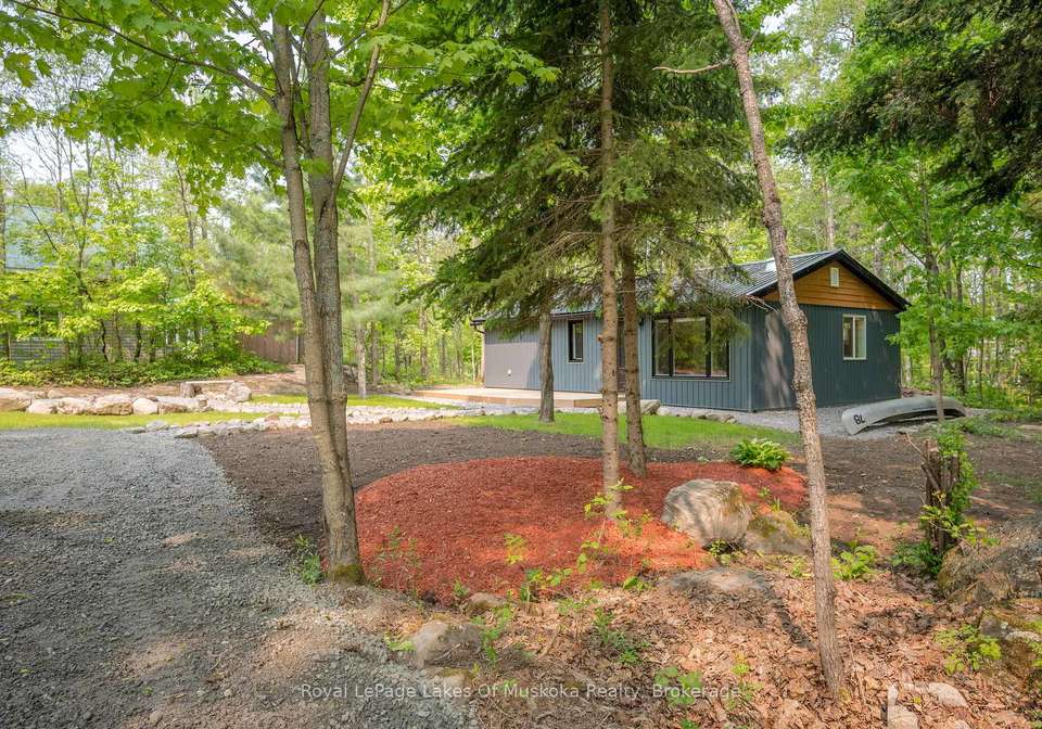 65-victoria-street-magnetawan-ontario-x12199576