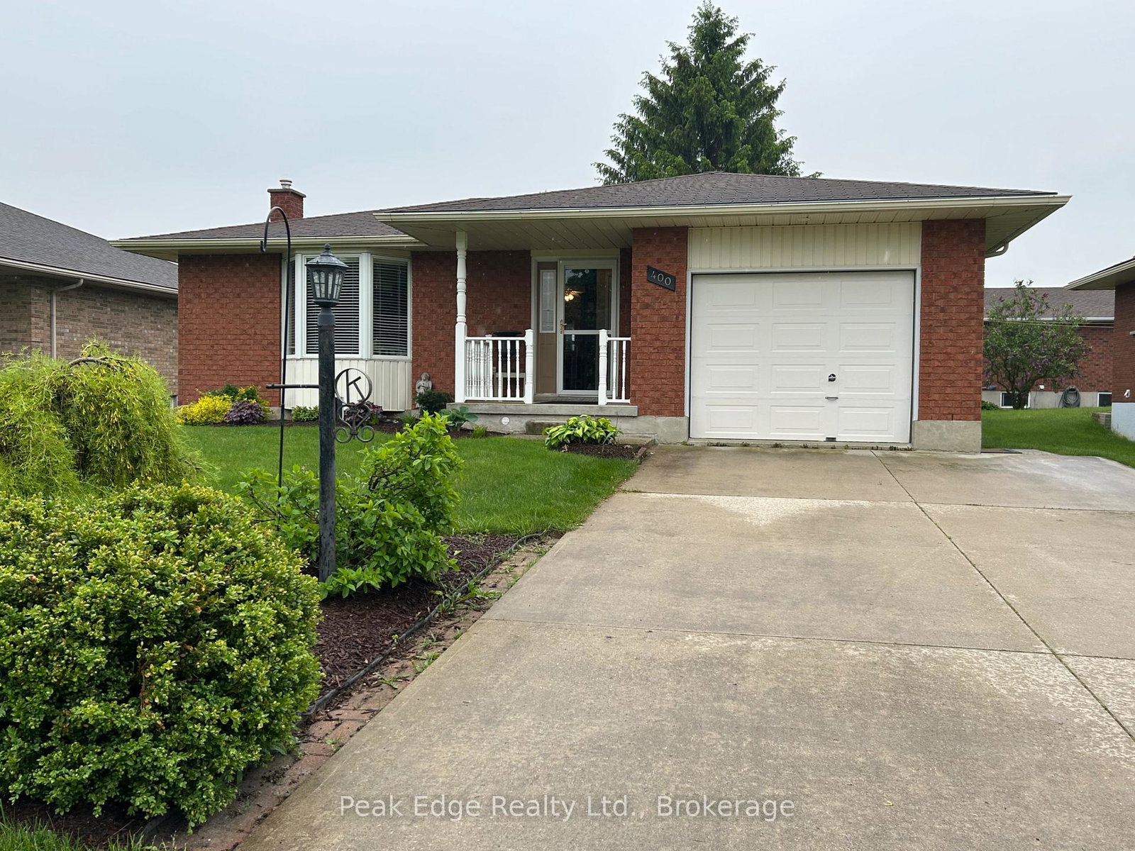 400-durham-street-e-wellington-north-ontario-x12199584