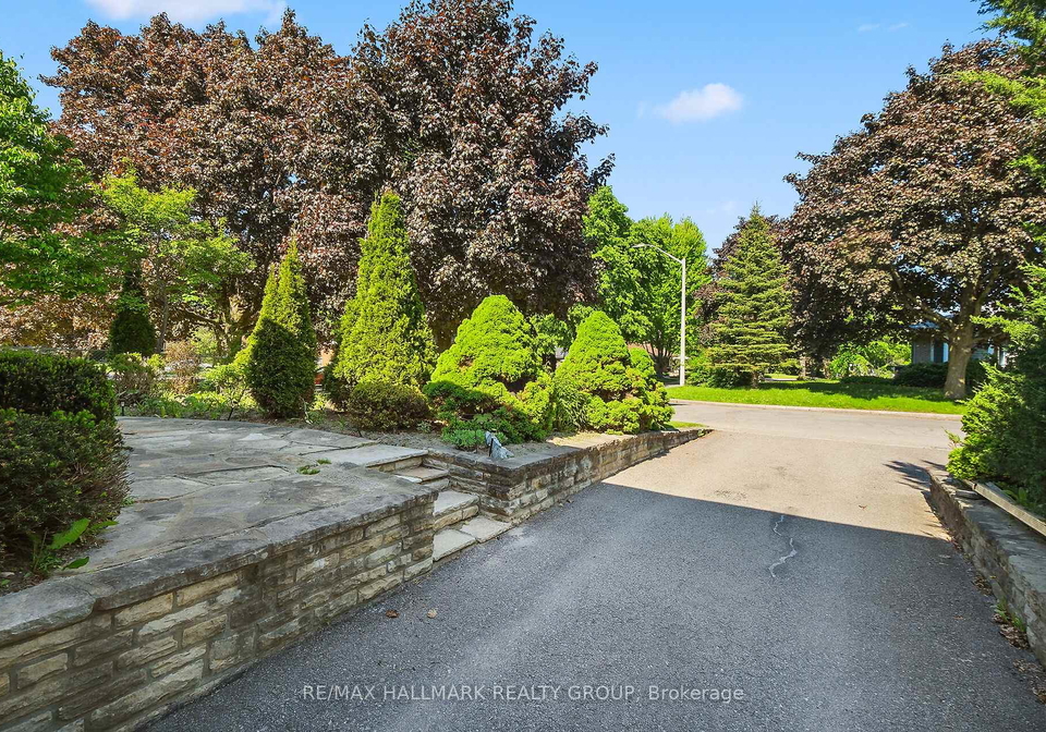 2042-dorval-avenue-ottawa-ontario-x12199643