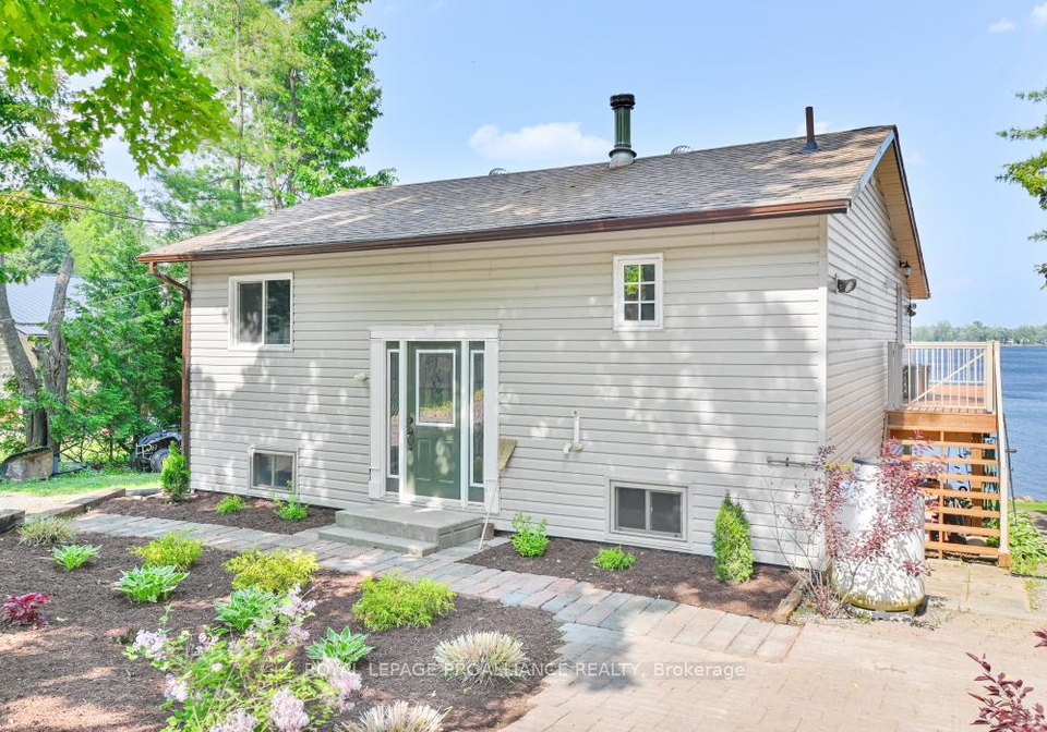 88-sumac-lane-tweed-ontario-x12199697