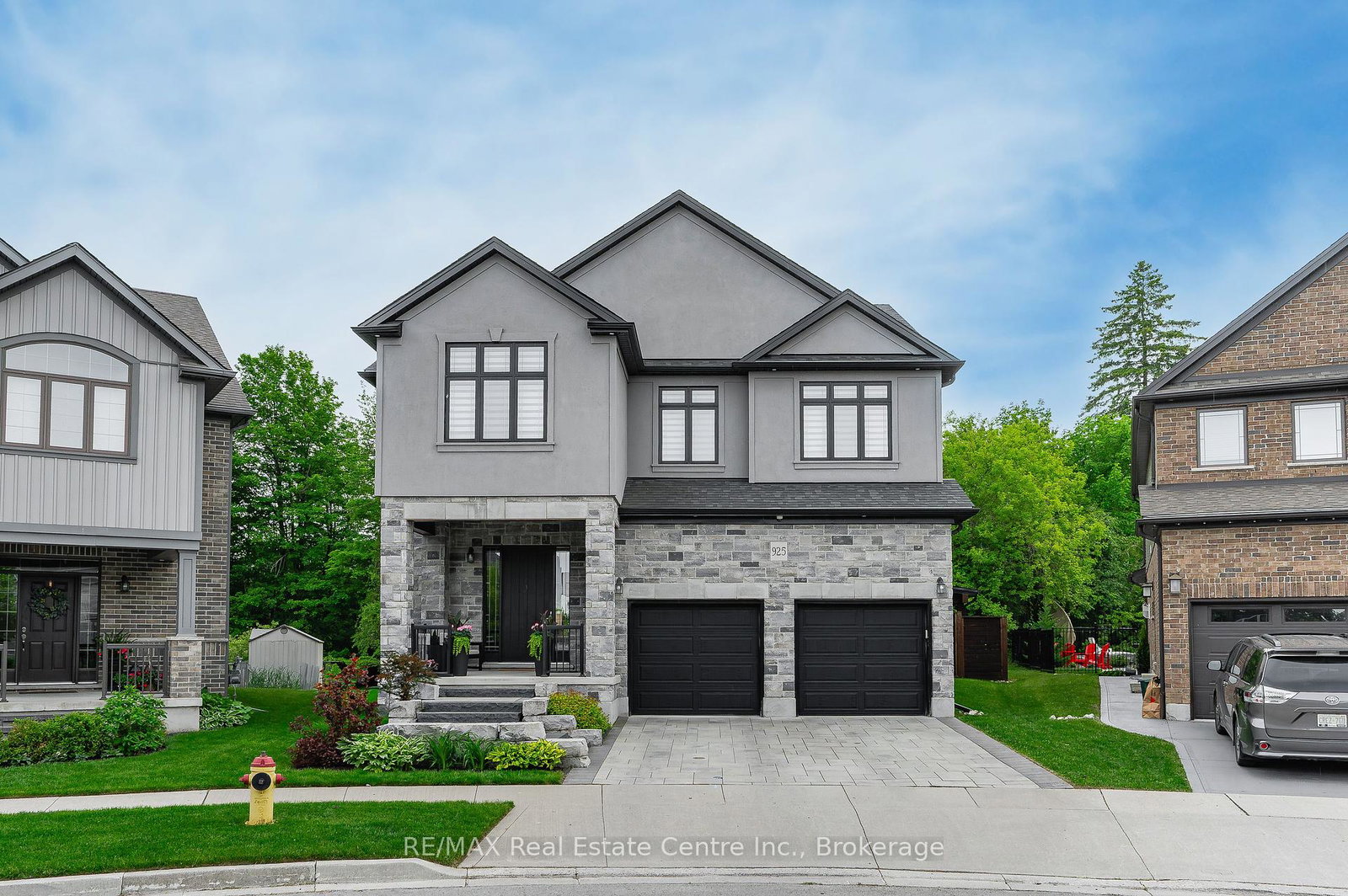 925-deer-creek-court-kitchener-ontario-x12200079