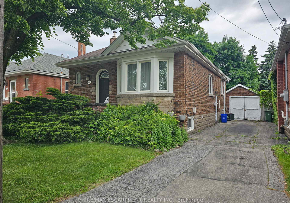 531-queensdale-avenue-hamilton-ontario-x12200157