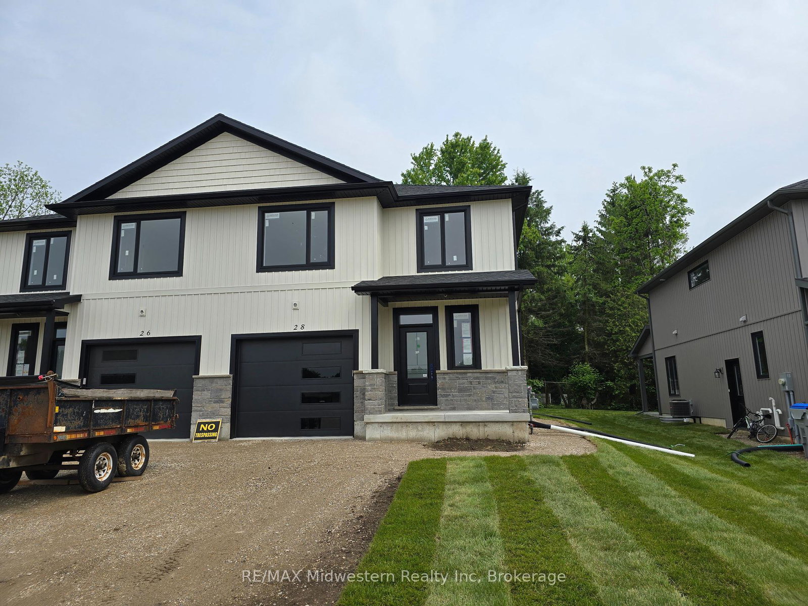 28-roberts-street-n-huron-east-ontario-x12200426