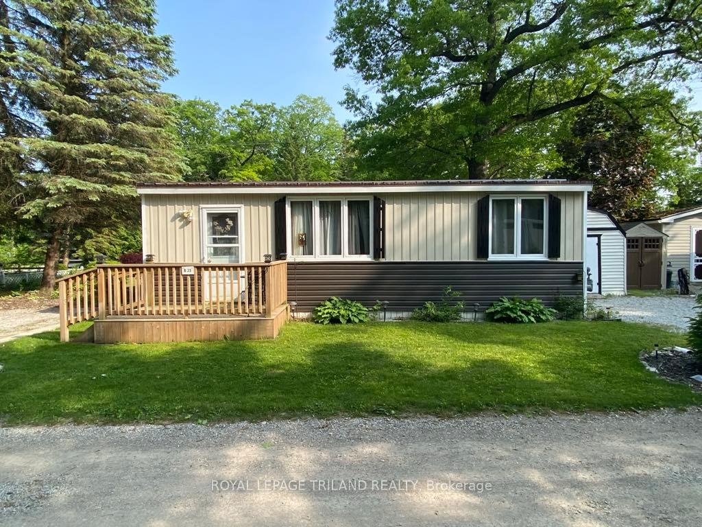 9910-northville-crescent-lambton-shores-ontario-x12200793