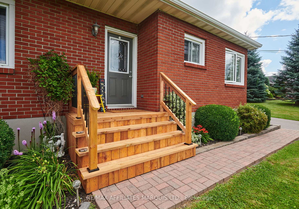 6711-purcell-road-south-glengarry-ontario-x12201013