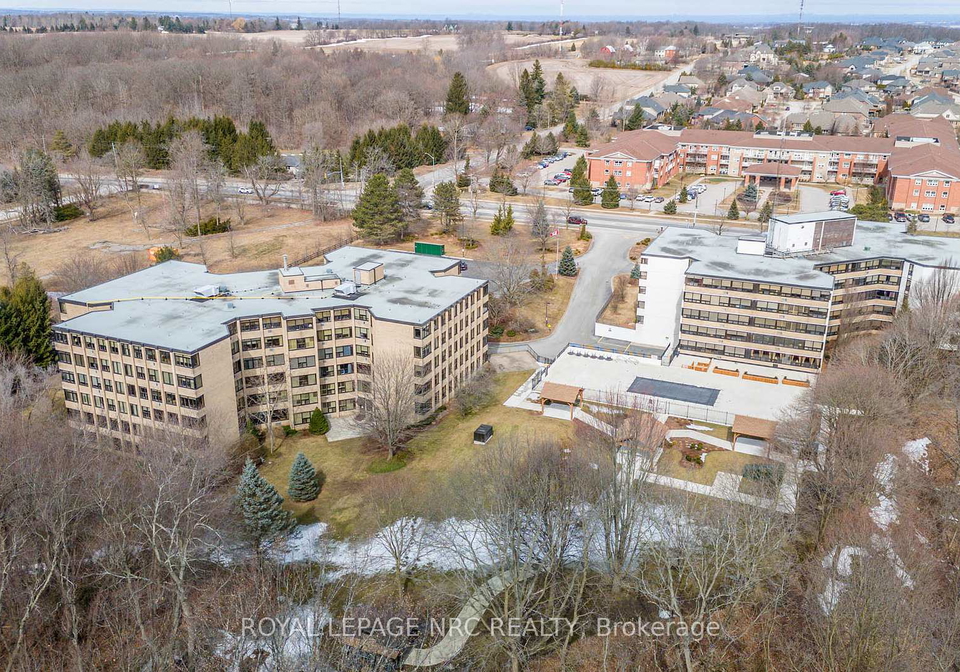 200-hwy-20-west-pelham-ontario-x12201270