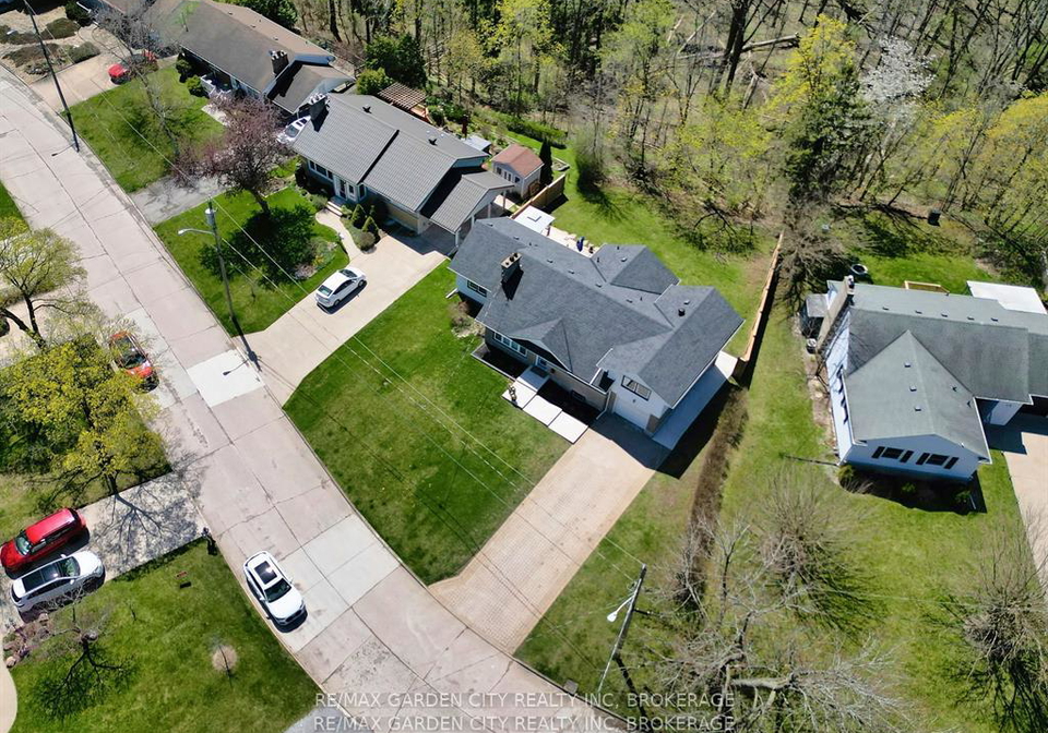 14-elmridge-drive-st-catharines-ontario-x12201542