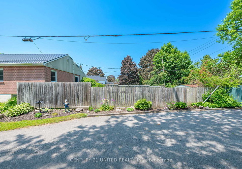 798-nicholls-place-peterborough-north-ontario-x12201606