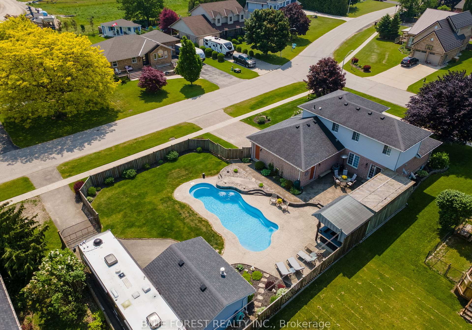 1-thistle-street-duttondunwich-ontario-x12201949