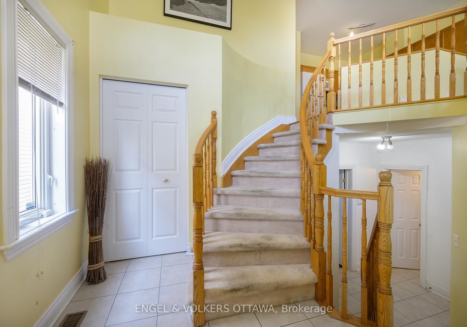 43-castle-glen-crescent-kanata-ontario-x12202084