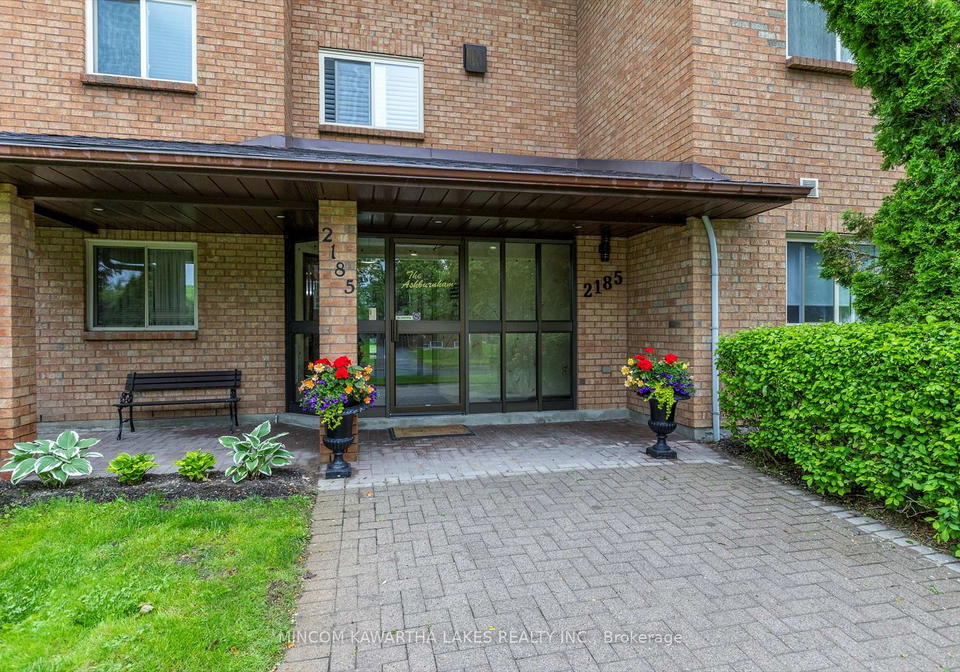 2185-walker-avenue-peterborough-east-ontario-x12202184