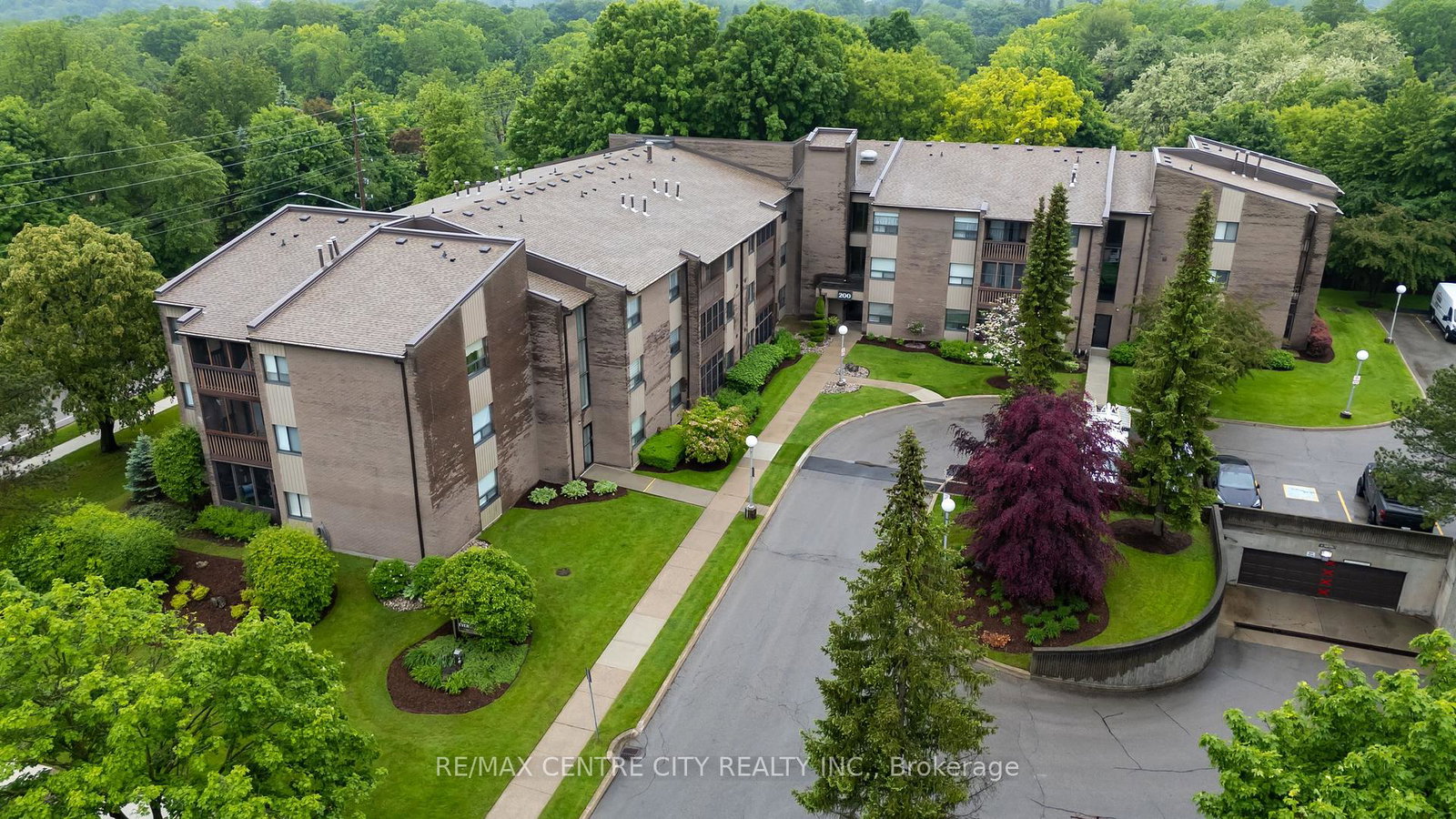 300-everglade-crescent-london-north-ontario-x12202186
