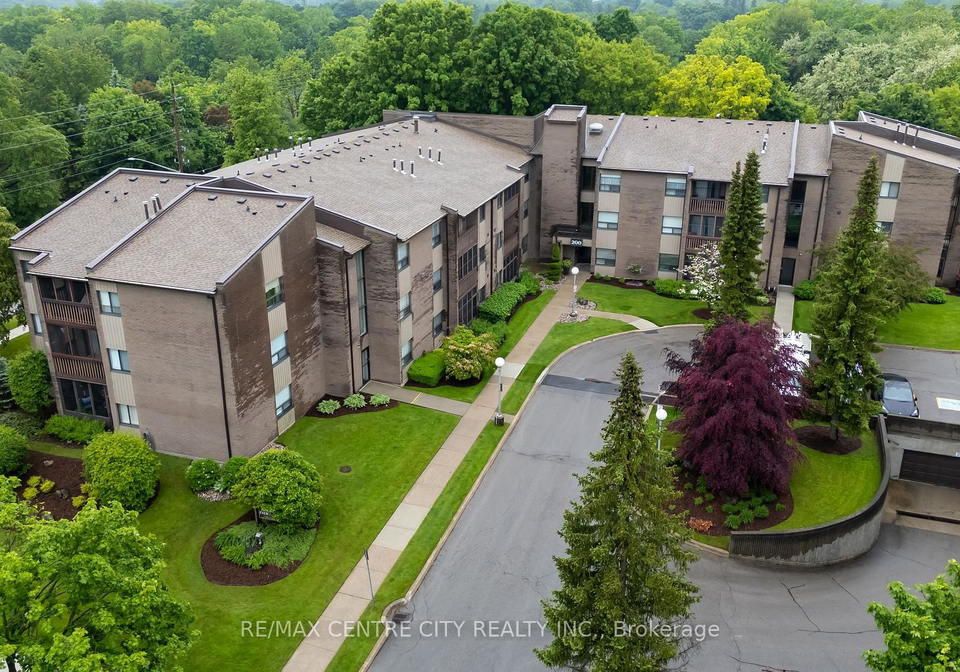 300-everglade-crescent-london-north-ontario-x12202186
