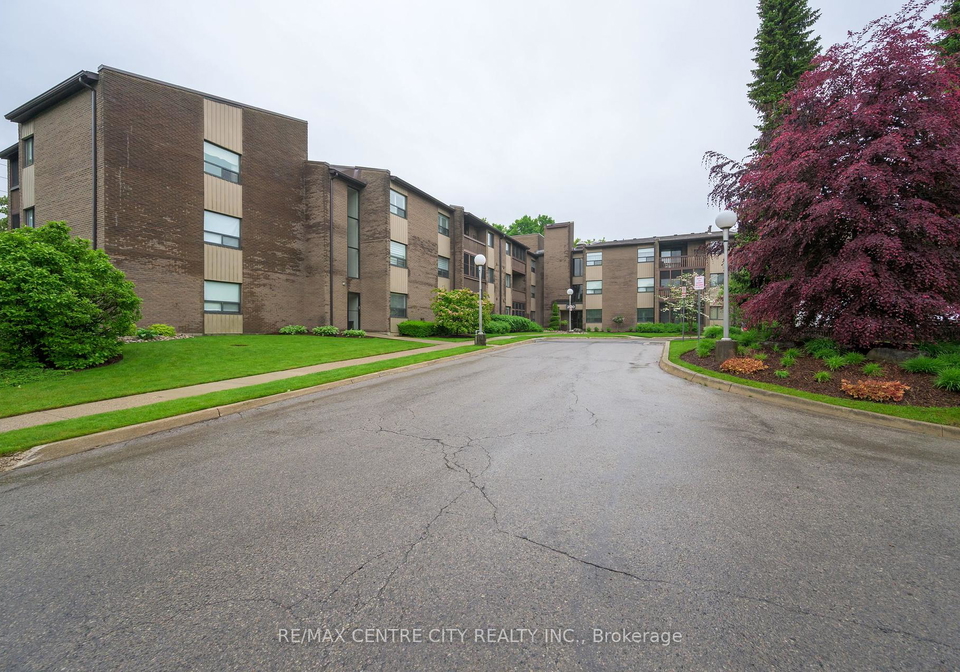 300-everglade-crescent-london-north-ontario-x12202186