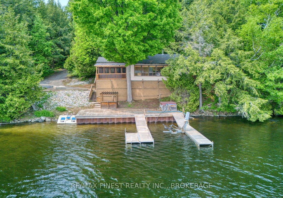 1140b-point-lane-central-frontenac-ontario-x12202498