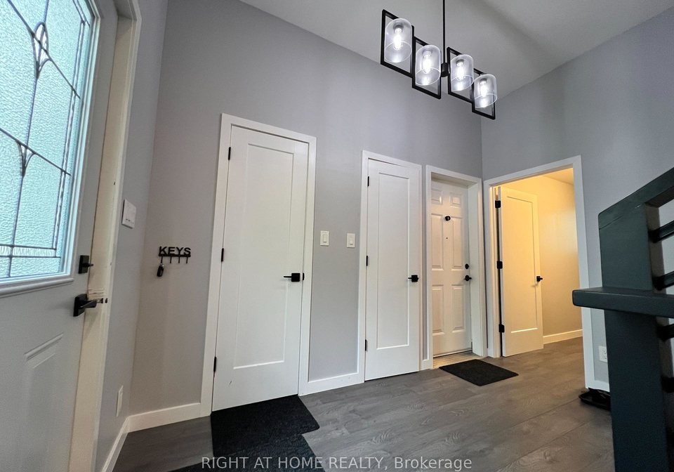 215-wellington-street-gravenhurst-ontario-x12202514
