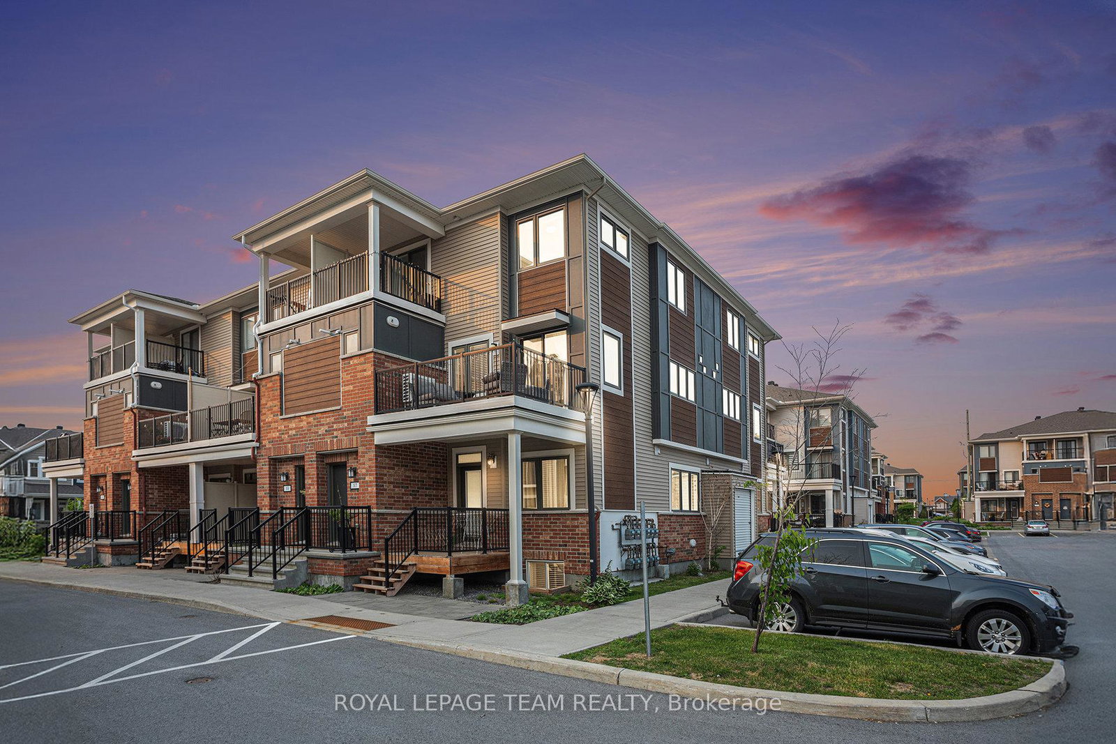 57-lyrid-private-ottawa-ontario-x12202616