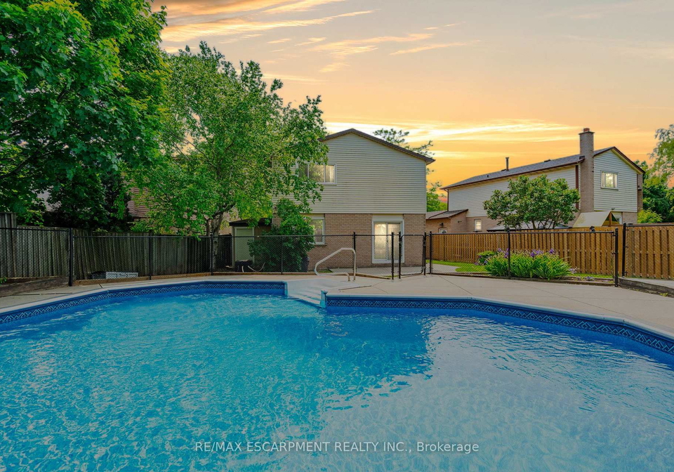 11-pecan-court-hamilton-ontario-x12202798