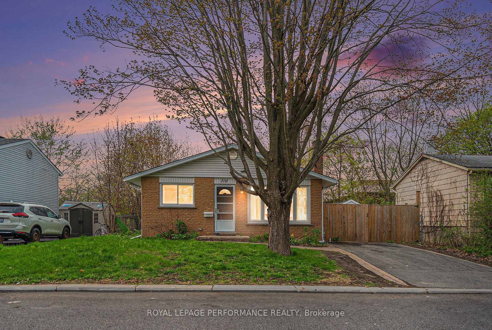 770-eastvale-drive-ottawa-ontario-x12202853
