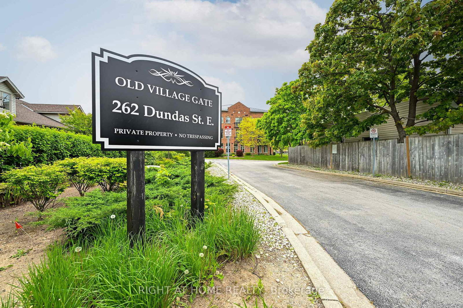 262-dundas-street-e-hamilton-ontario-x12202935