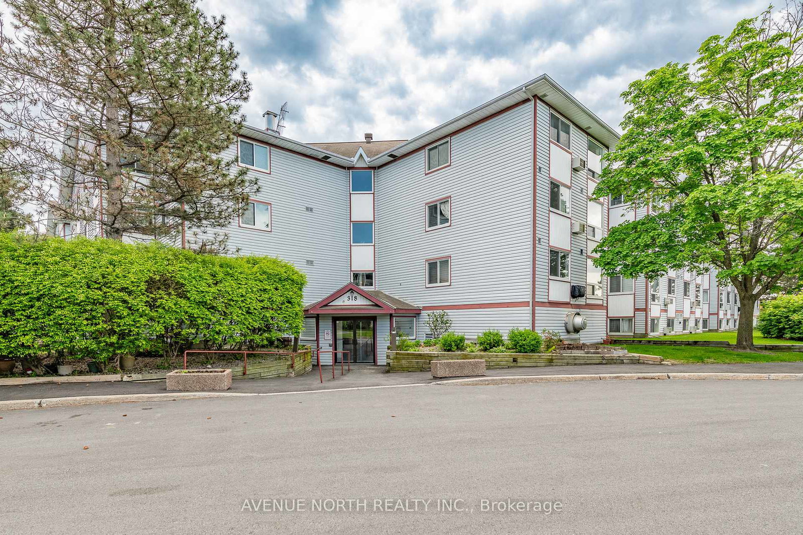 318-lorry-greenberg-drive-ottawa-ontario-x12202942